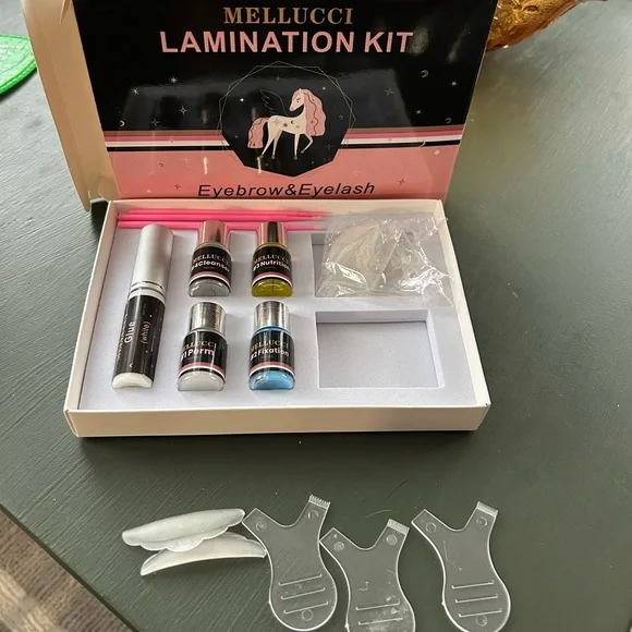 Ayasal and Mellucci Eyelash Lift and Tint Kit bundle - Picture 8 of 10